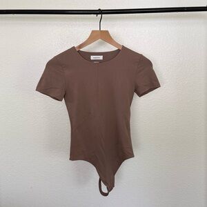Aritizia Babaton T-shirt bodysuit